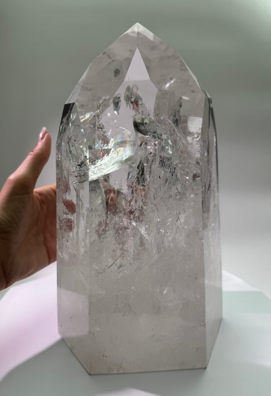 Massiver Lemurian Kristall mit Regenbogen – 29 cm, 7.9 kg, | Statement Piece