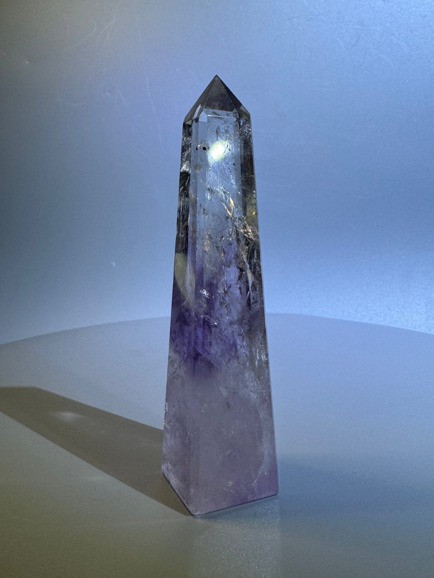 Exklusive Phantom Amethyst Spitze – 11.3 cm, 1A-Qualität