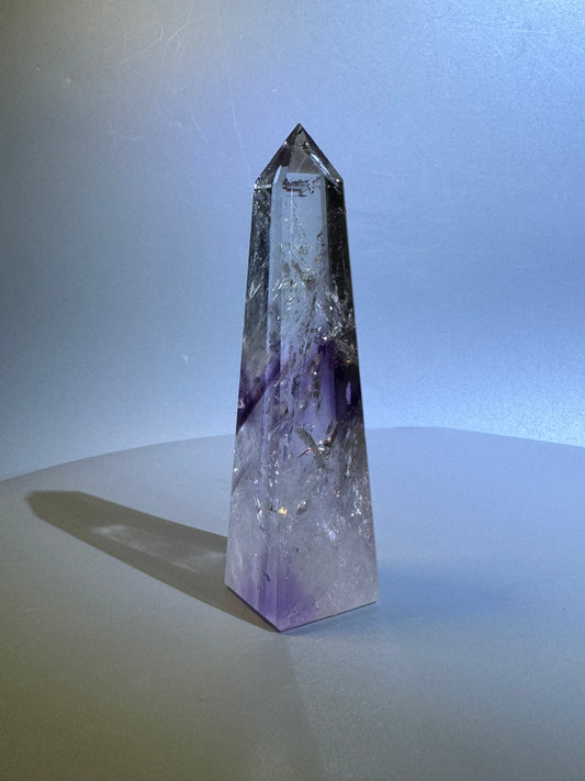 Exklusive Phantom Amethyst Spitze – 11.2 cm, 1A-Qualität