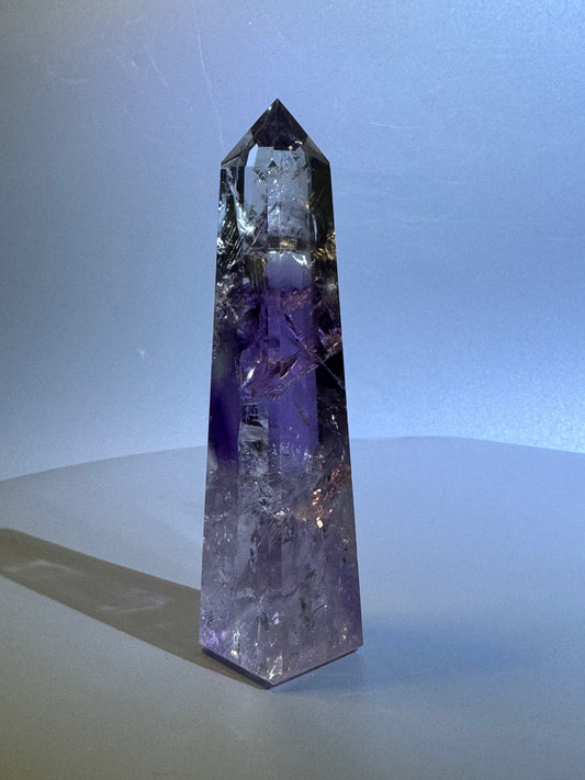 Bezaubernde Phantom Amethyst Spitze – 10.7 cm, 1A-Qualität (extra klar)