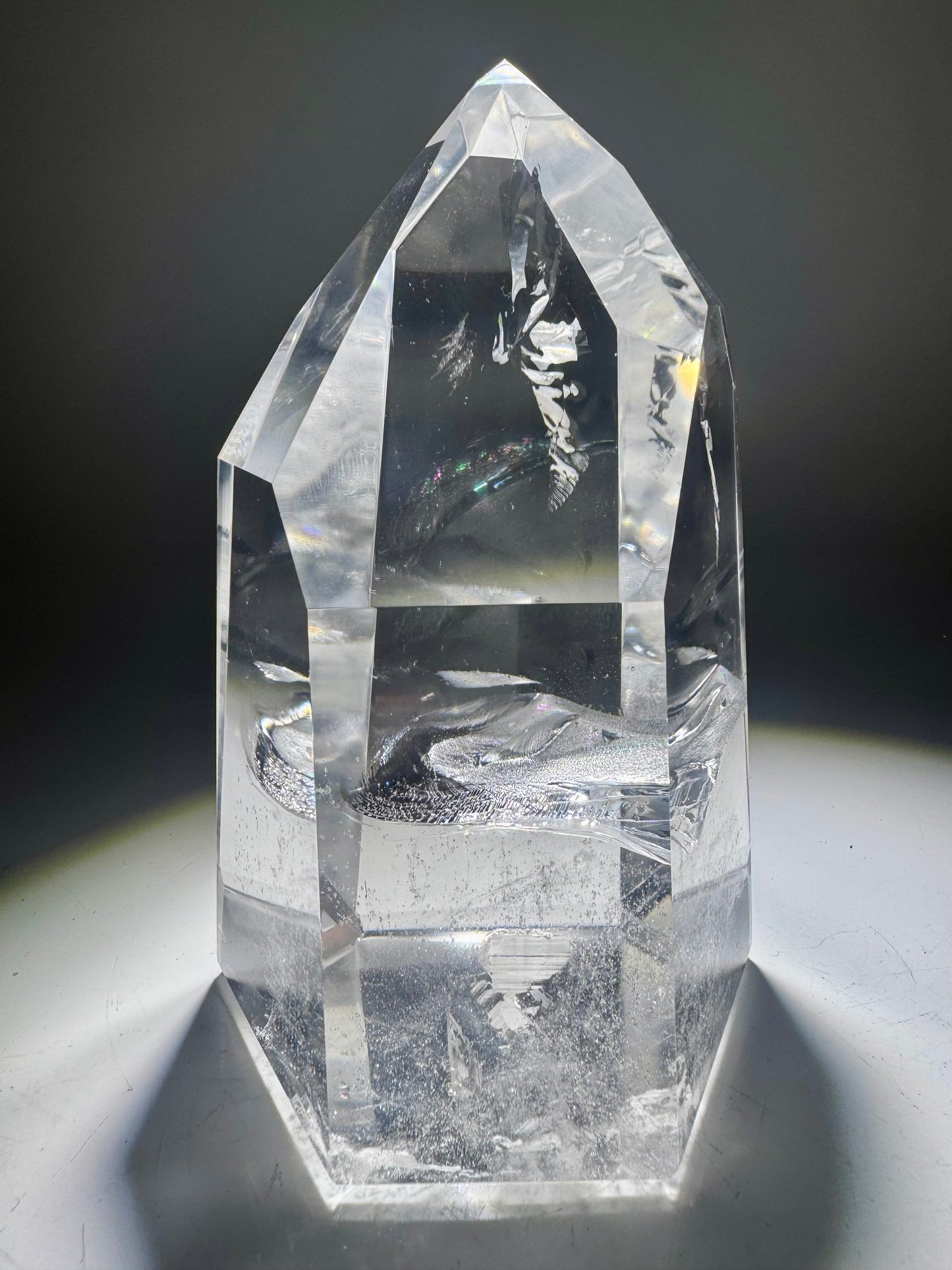Lemurian Kristallspitze 12,6 cm – 815 g 🌈 Extra klar mit Regenboge