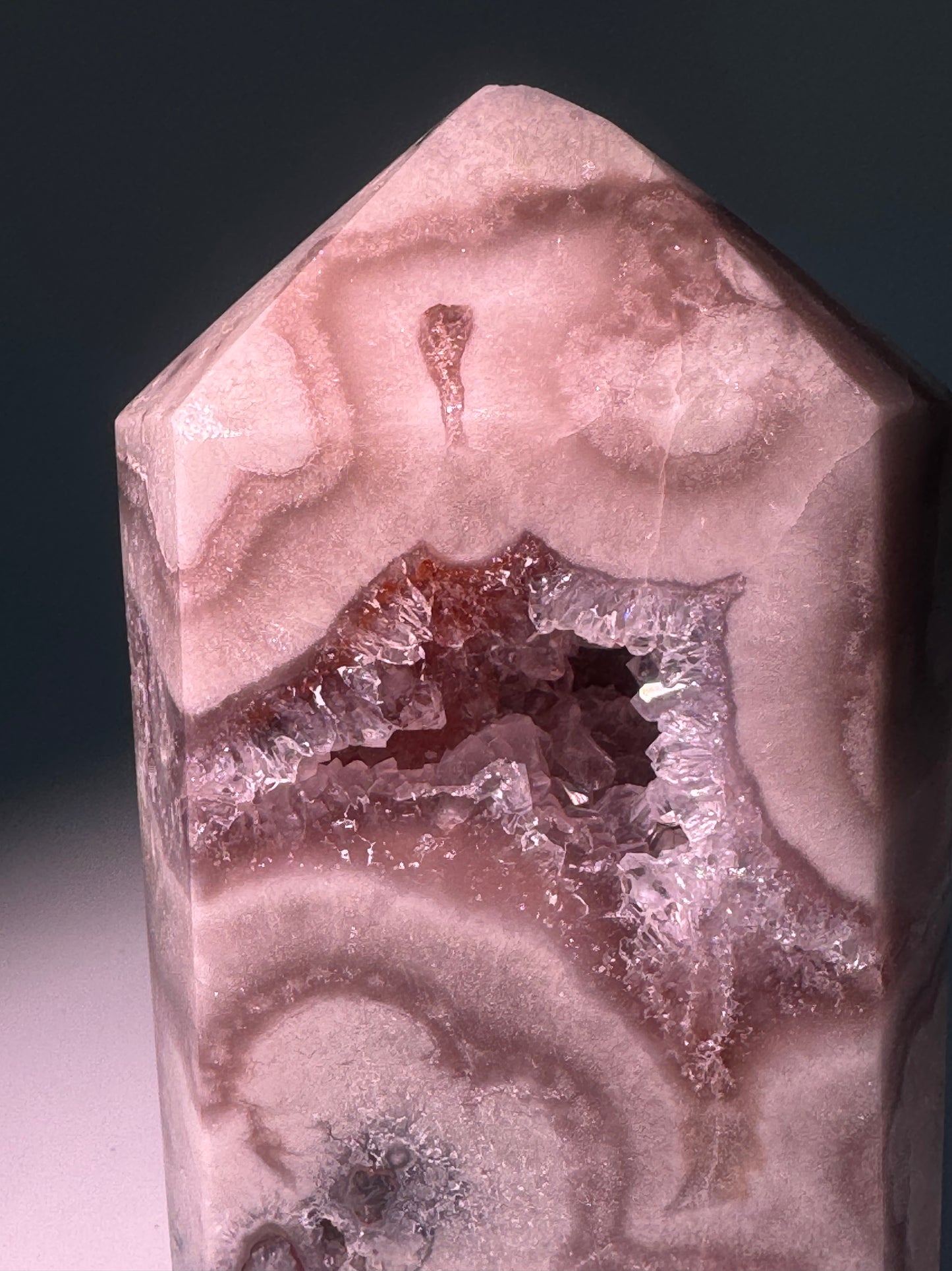 Pink Amethyst Spitze – kraftvolle Herzenergie in zartem Hellrosa 11.5 cm – 532g 💗