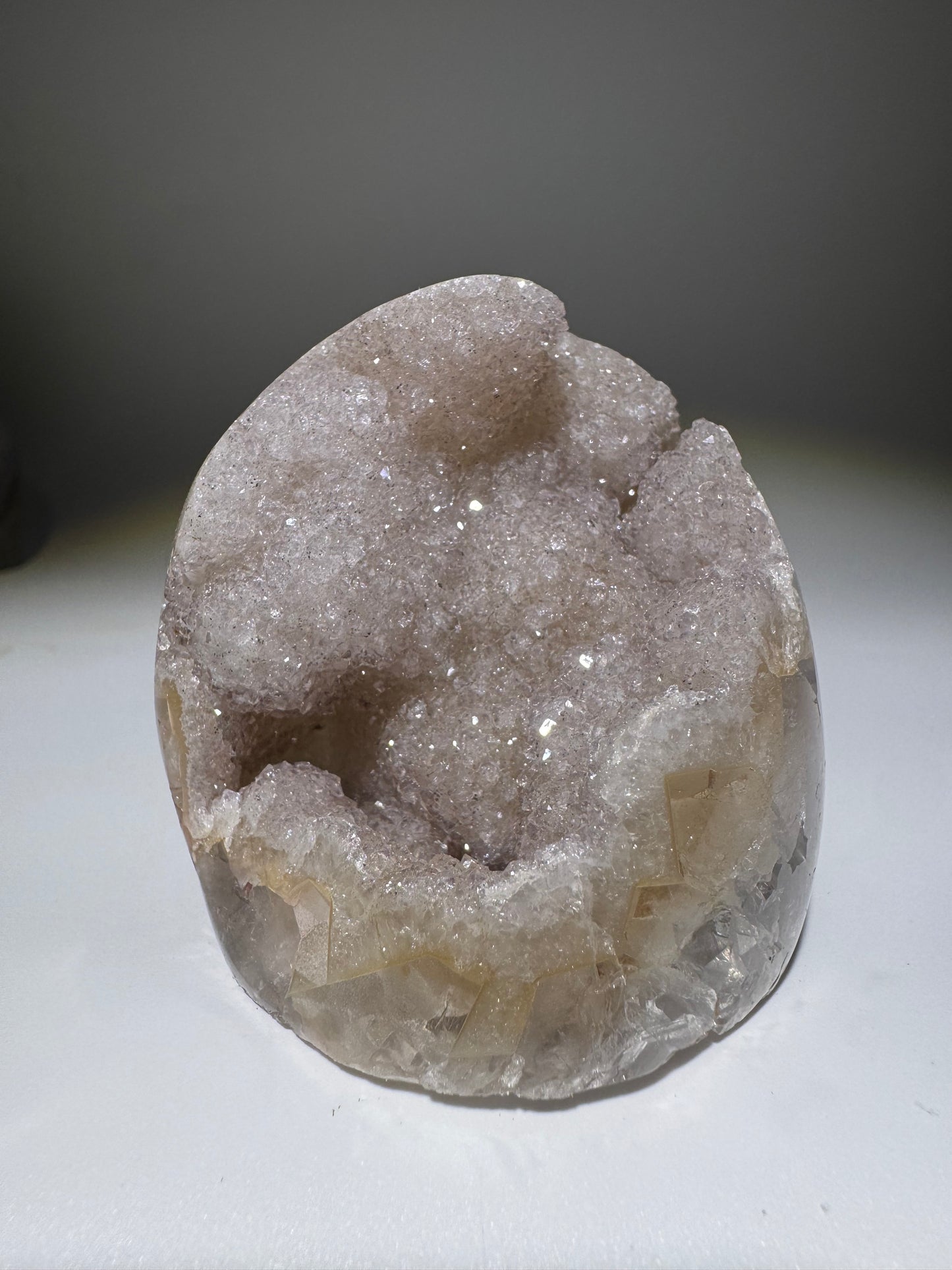 Süsse Rainbow Amethyst Cutbase – 5.5 cm, 240 g, Uruguay ✨