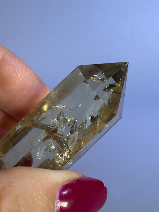 Mini Citrin Spitze mit Regenbogen - 5.2cm