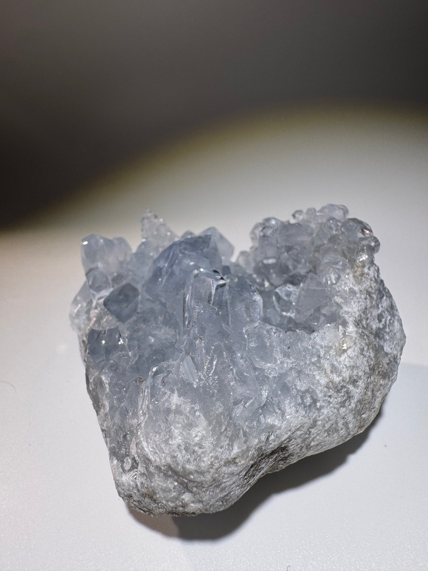 Celestin Stufe aus Madagaskar 💎 Klar & funkelnd ✨ Museumsqualität 7.7 cm