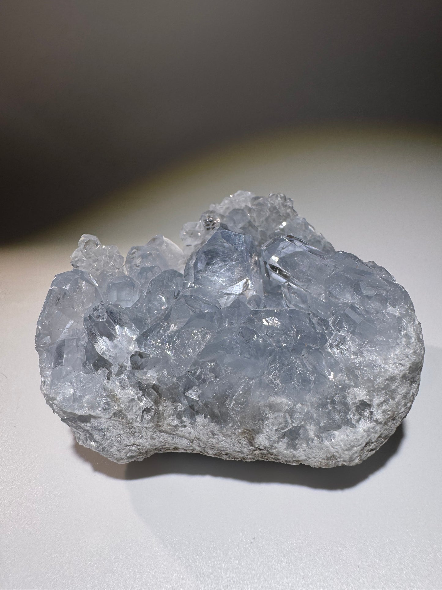Celestin Stufe aus Madagaskar 💎 Klar & funkelnd ✨ Museumsqualität 7.7 cm