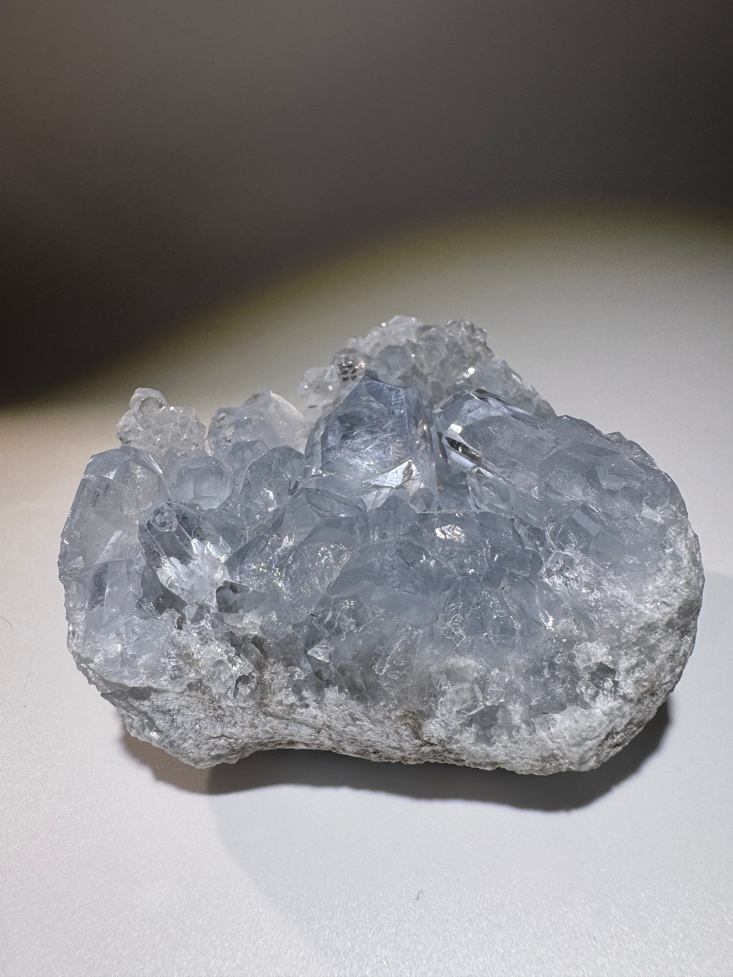 Celestin Stufe aus Madagaskar 💎 Klar & funkelnd ✨ Museumsqualität 7.7 cm