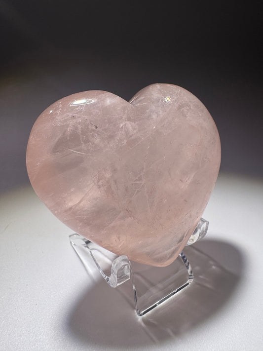 Rosenquarz-Herz 5.1 cm – Extra klar & glossy aus Brasilien, handgeschliffen