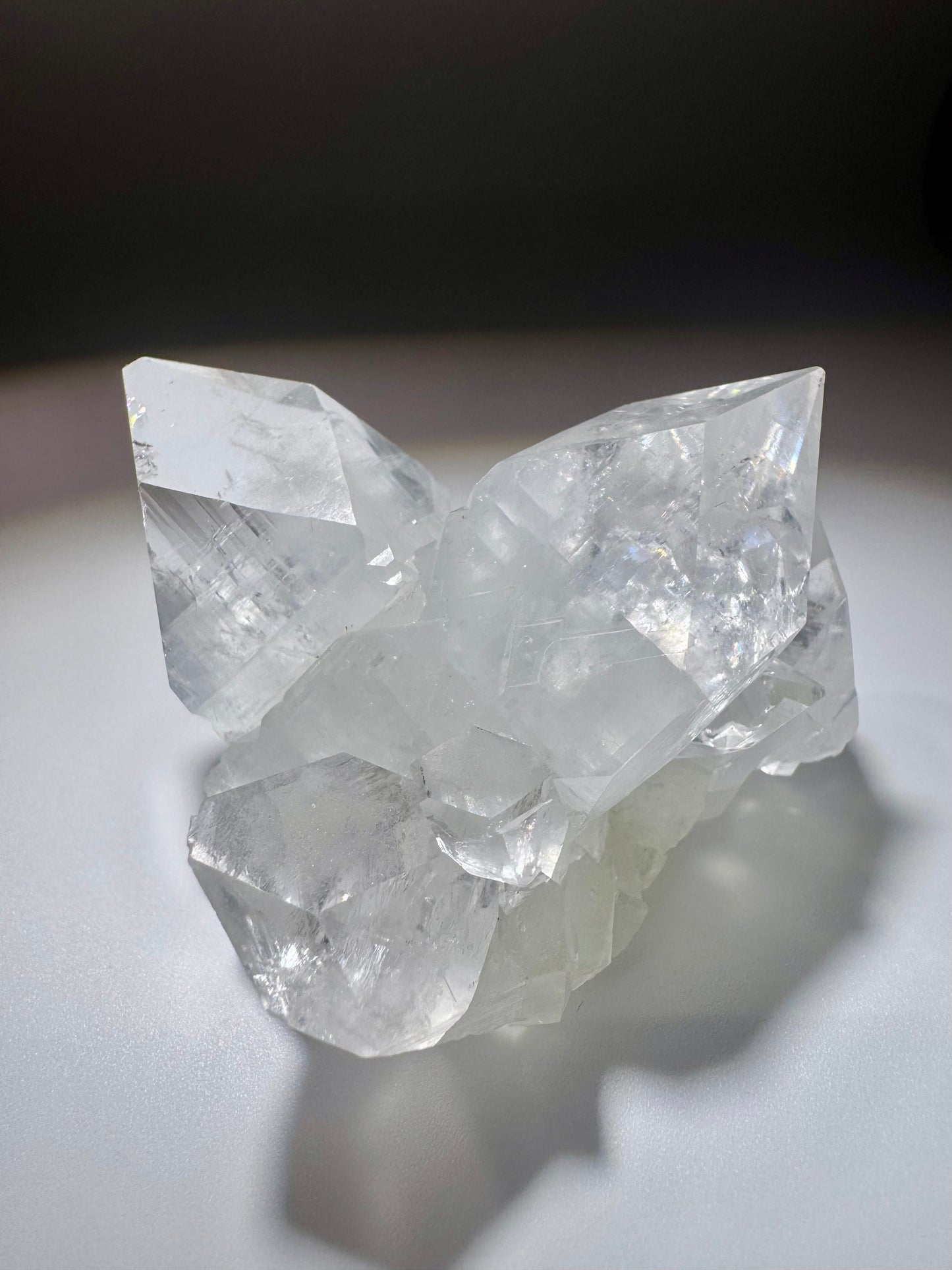 Exklusiver Diamond Apophyllite 6x7 cm – Perfekte Klarheit, strahlender Glanz & seltene Spitzenqualität
