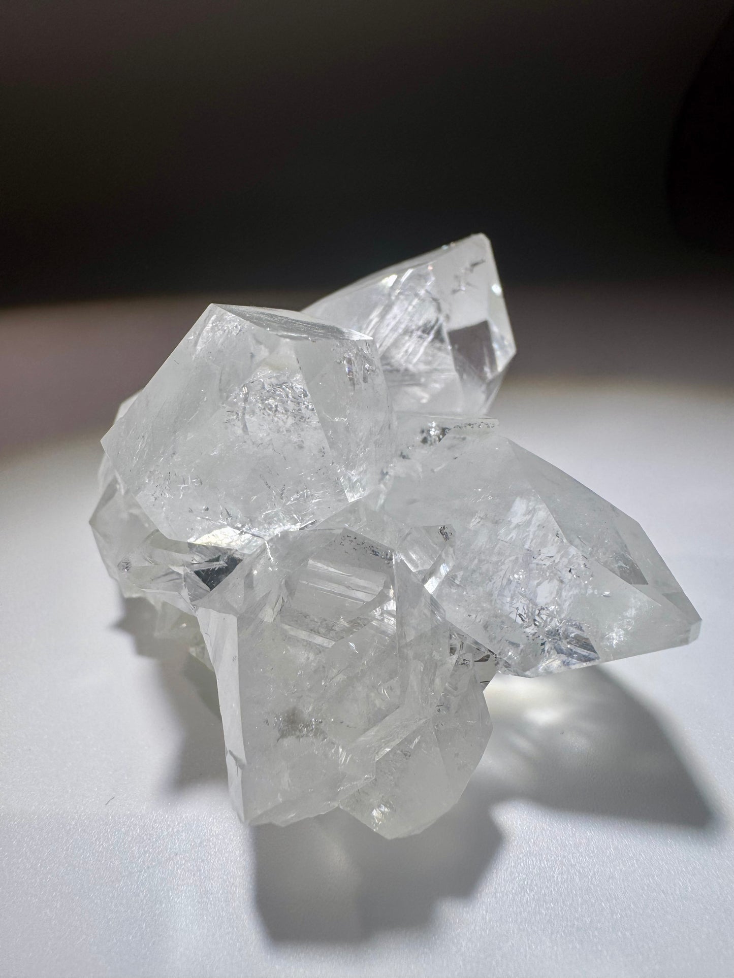 Exklusiver Diamond Apophyllite 6x7 cm – Perfekte Klarheit, strahlender Glanz & seltene Spitzenqualität
