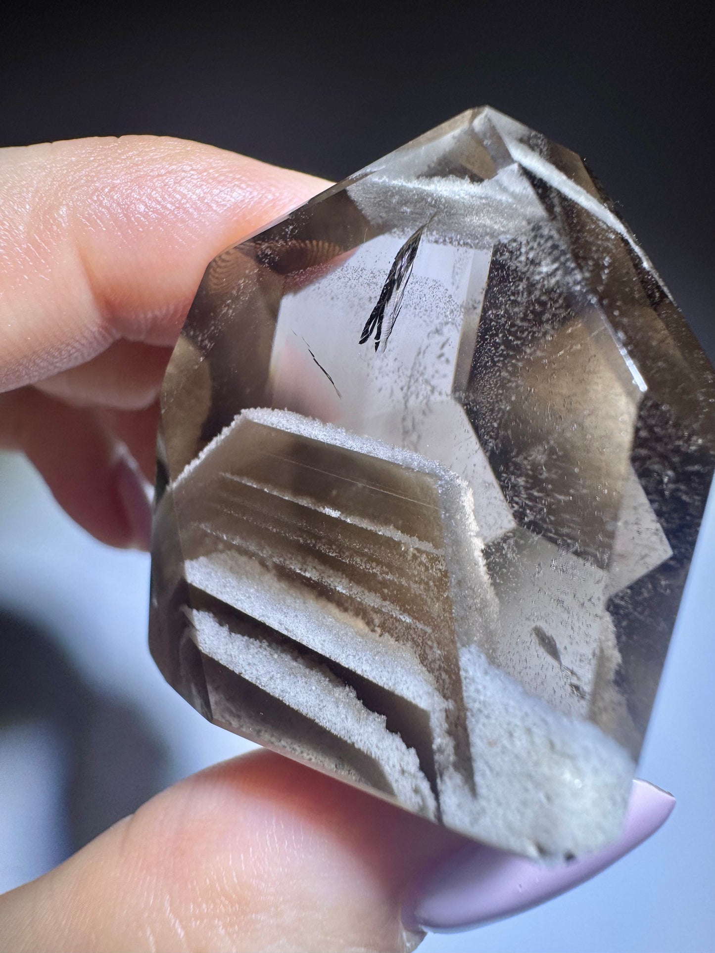 Rauchquarz mit weissem Phantom-Einschluss – 4,5 cm – Museumsqualität – Brasilien