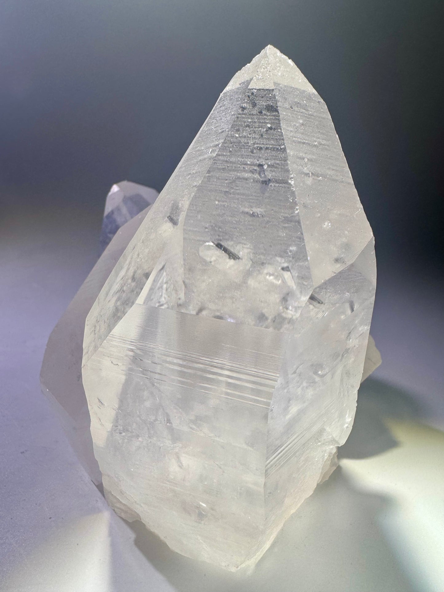 Exklusive Lemurian Kristallstufe aus Brasilien – 13.5 cm, 973 g, naturbelassen, extraklar & hochwertig