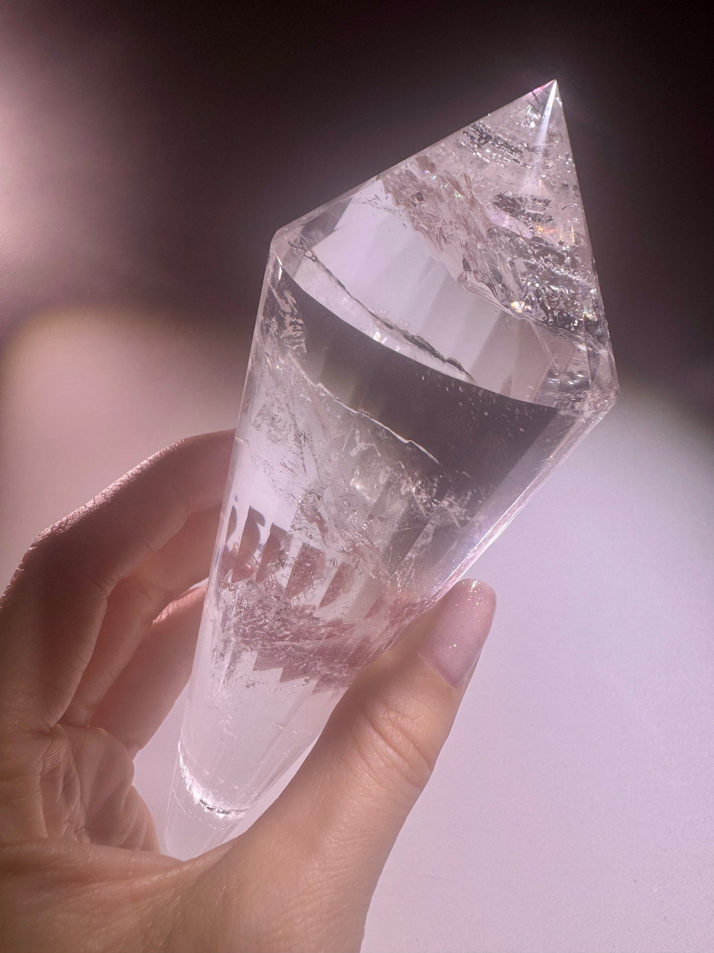 Lemurian Vogel-Cut Kristall mit 24 Facetten – 19.5 cm, 473g cm | Regenbogen, Meisterqualität