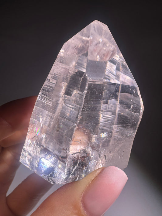 Lemurian Bergkristallspitze 5.6 cm – Ultraklarer Kristall aus Minas Gerais, Brasilien