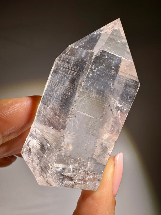 Lemurian Bergkristallspitze 6 cm, 98g – Premium Kristall I Minas Gerais, Brasilien
