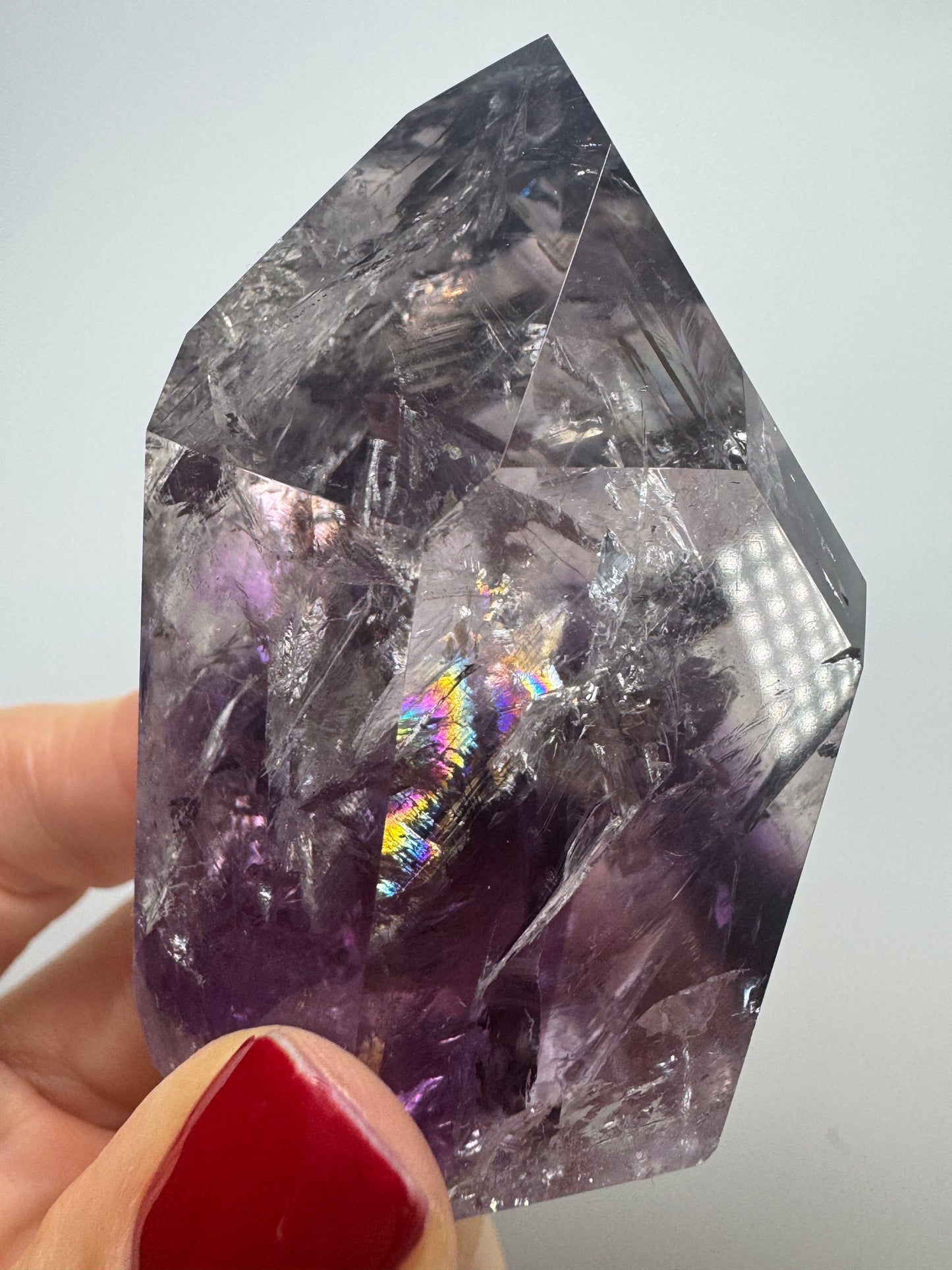 Phantom Amethyst Spitze mit Regenbogen - 6cm, 131g