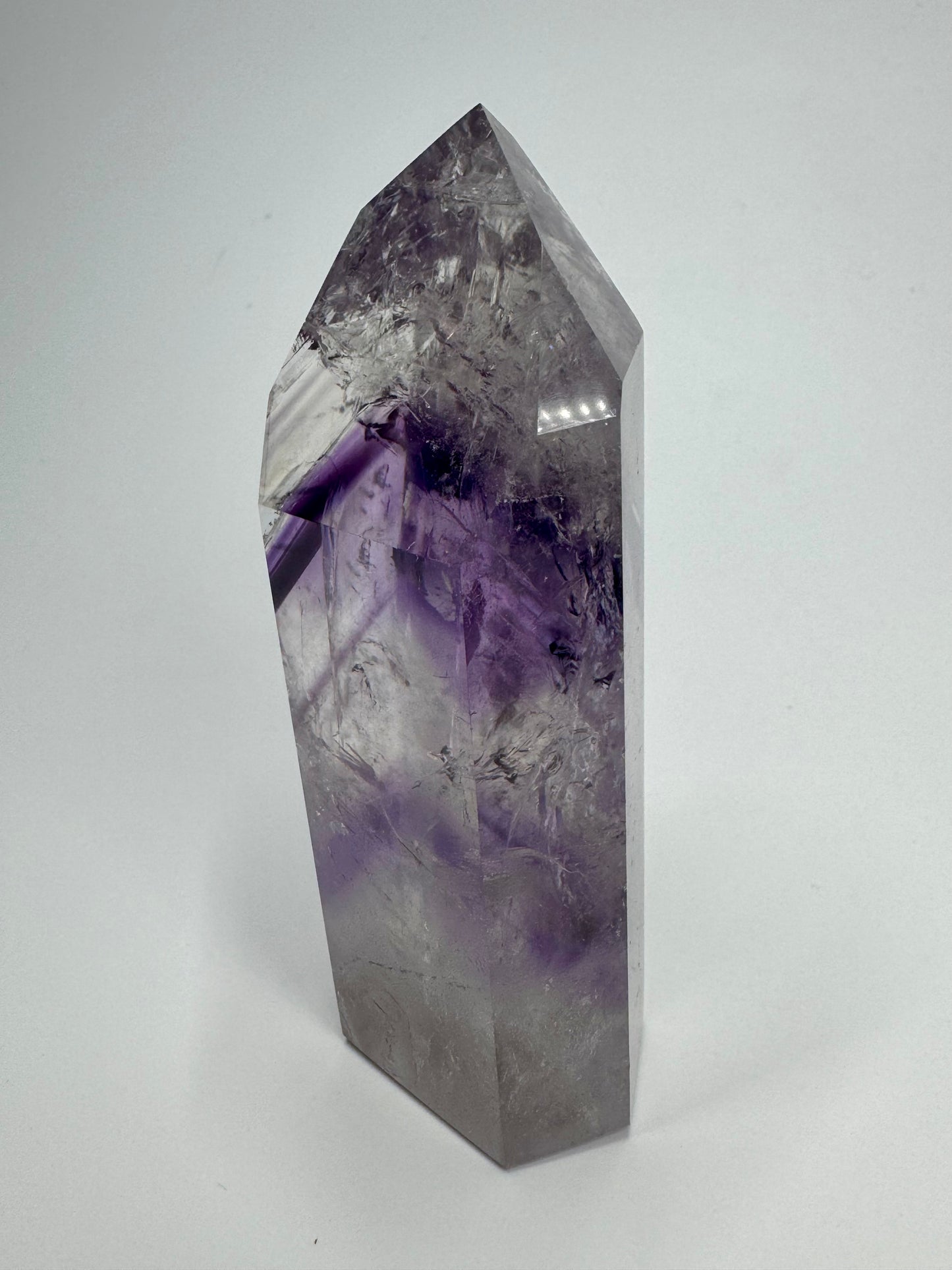 Phantom Amethyst Spitze mit Regenbogen - 10cm, 223g