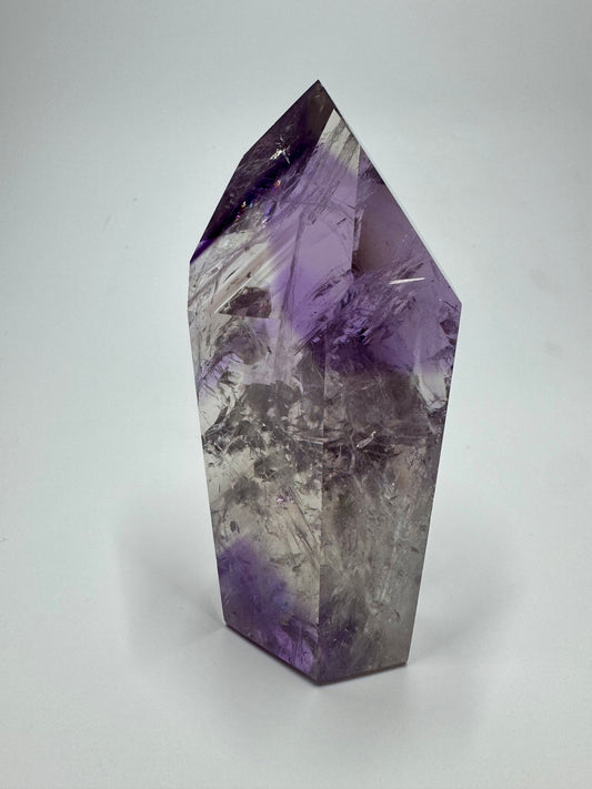 Phantom Amethyst Spitze mit Regenbogen - 10cm, 245g