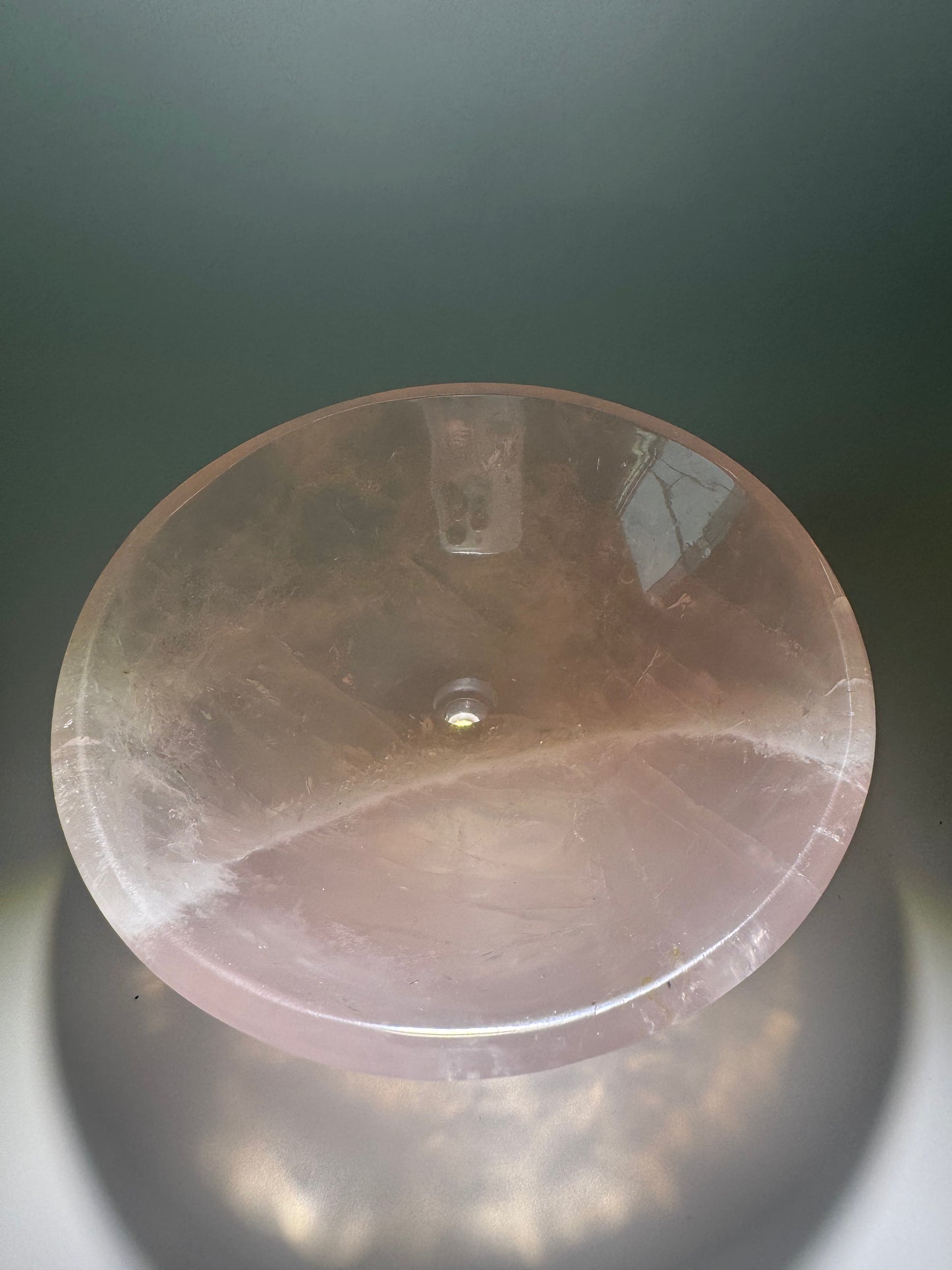 Extraklare Rosenquarzschale – 12 cm, 478 g – Handgeschliffene Edelsteinschale in zartem Rosa aus Brasilien