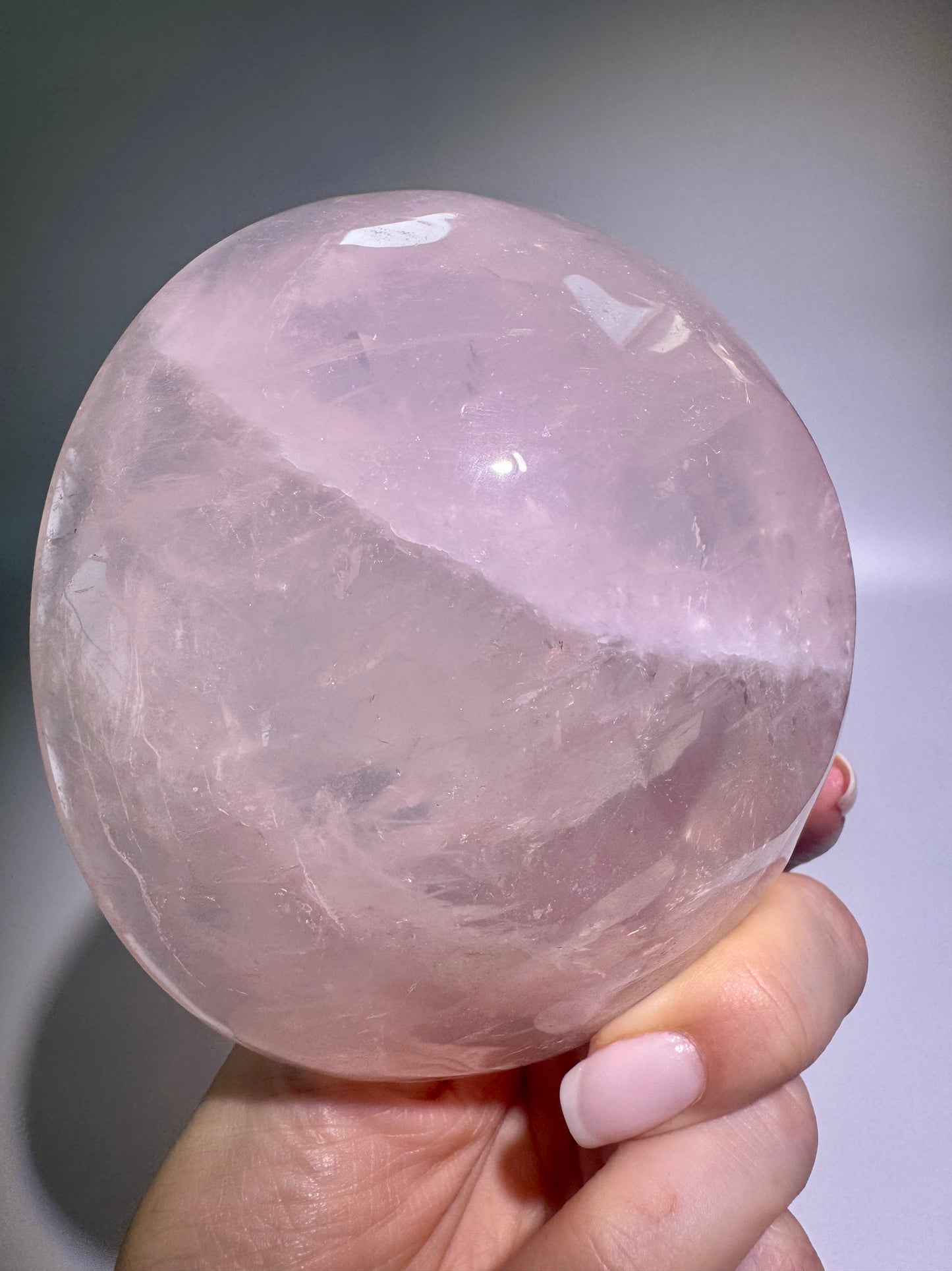 Extraklare Rosenquarzschale – 12 cm, 478 g – Handgeschliffene Edelsteinschale in zartem Rosa aus Brasilien