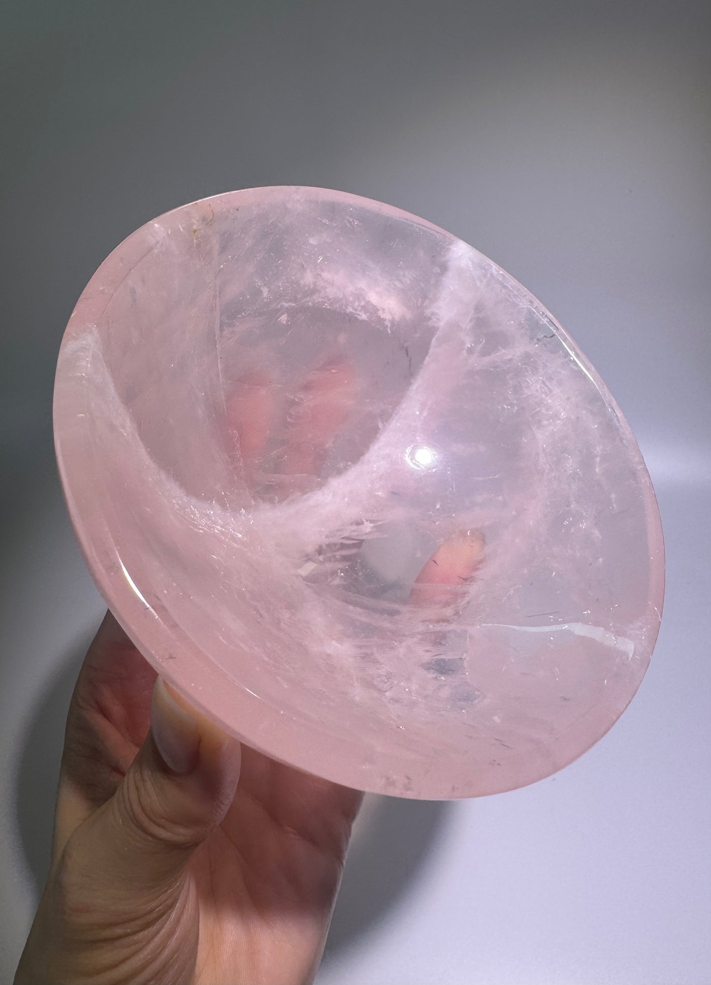 Extraklare Rosenquarzschale – 12 cm, 478 g – Handgeschliffene Edelsteinschale in zartem Rosa aus Brasilien