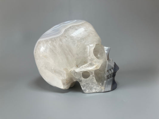 Super realistischer Totenkopf aus Achat - 12cm, 1346g