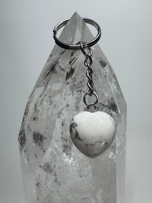 Süsser Schlüsselanhänger mit Howlith-Herz 🤍🔑