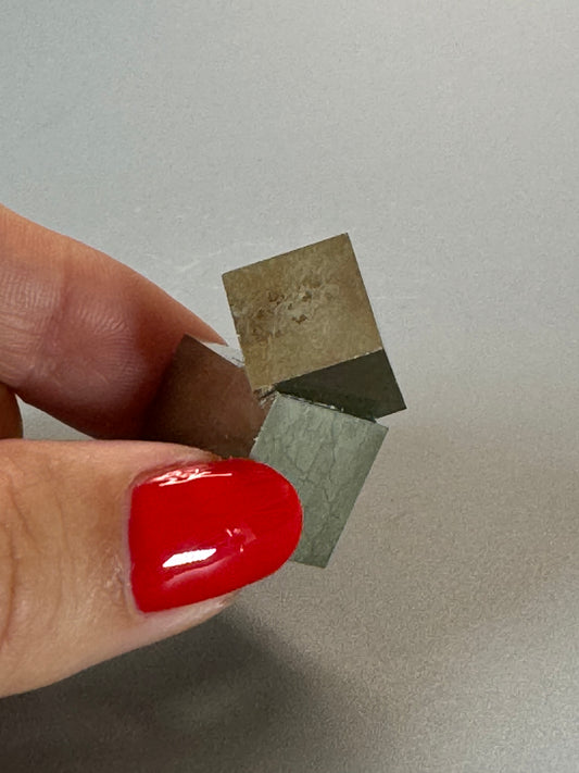 Perfekter Pyrit Kubus (Museumsqualität) - 3cm, 24