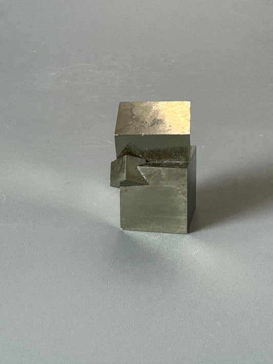 Perfekter Pyrit Kubus (Museumsqualität) - 2cm