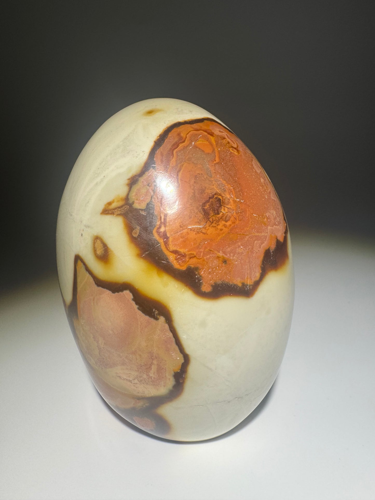Polychrome Jaspis 8,6 cm – kräftige Farben aus Madagaskar 🪨