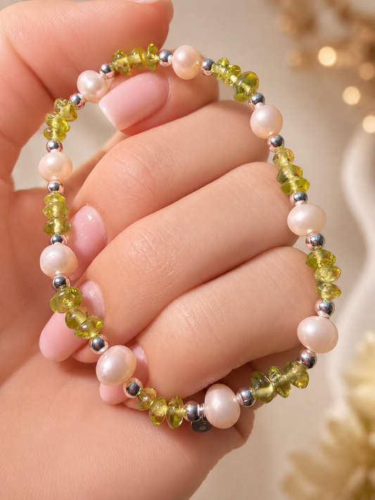 Peridot Edelstein Armband 17 cm mit Süsswasserperlen und Sterlingsilber