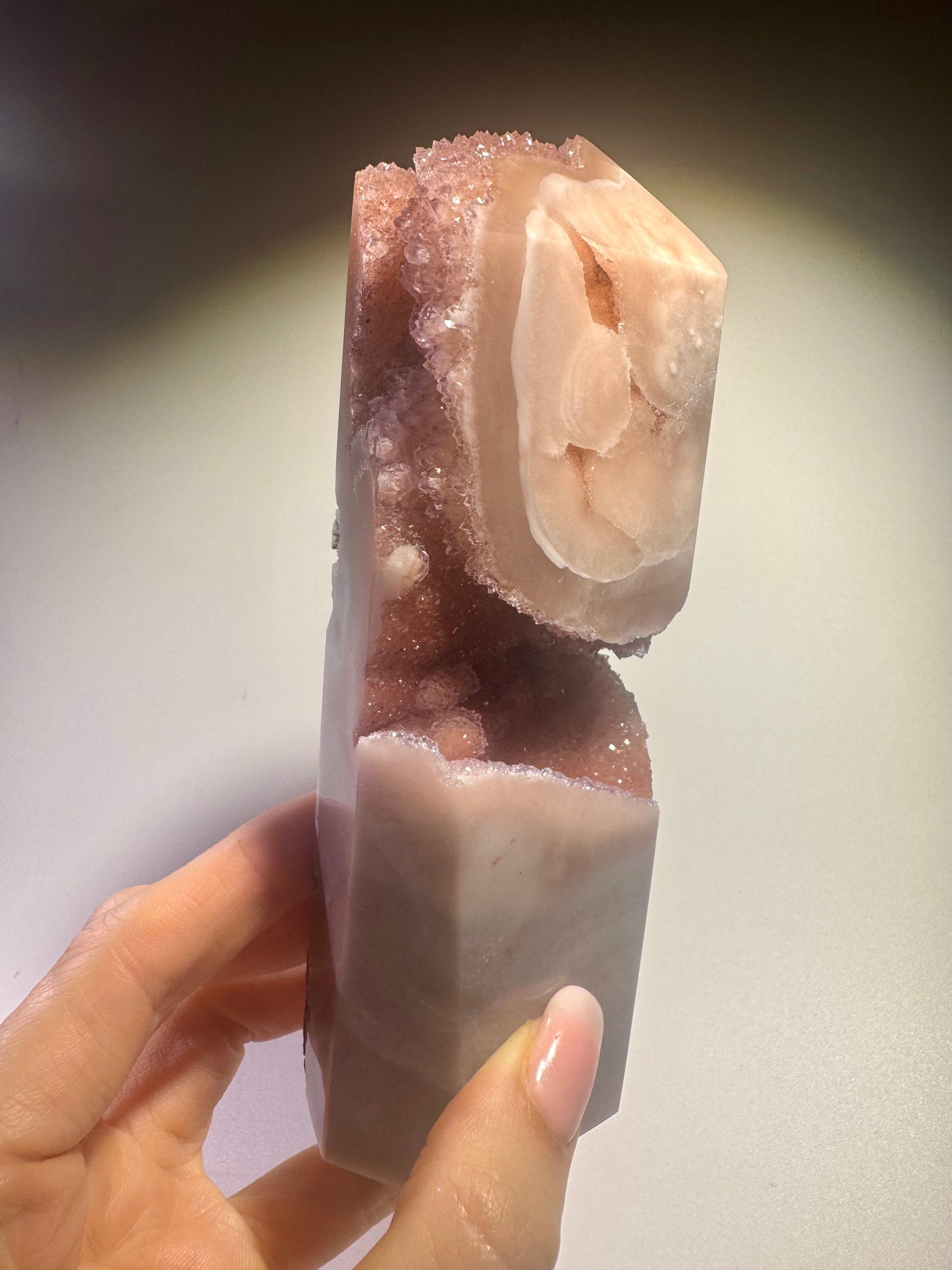 Pink Amethyst Spitze aus Brasilien – 574 g – 13,5 cm – rosa Edelstein