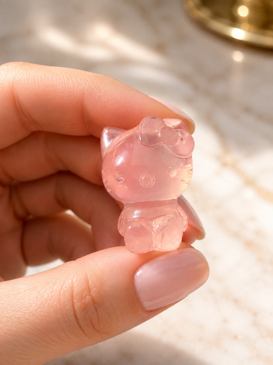 Rosenquarz Hello Kitty 2 cm, kleiner Heilstein und Pocket Stone