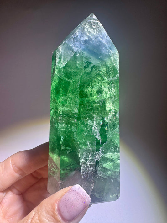 Seltene Fluoritspitze mintgrün – 10.5 cm, 285 g