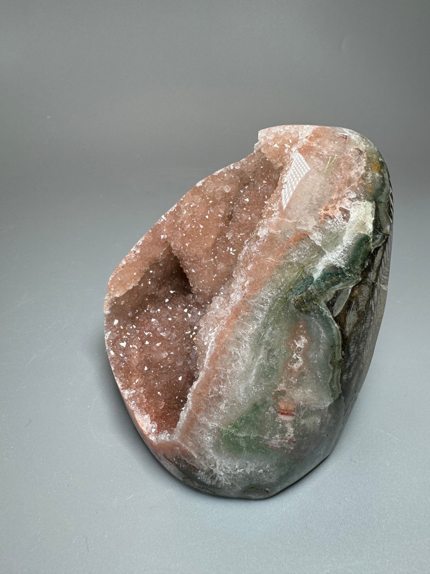 Seltener rosa Amethyst aus Uruguay - 8cm, 563g