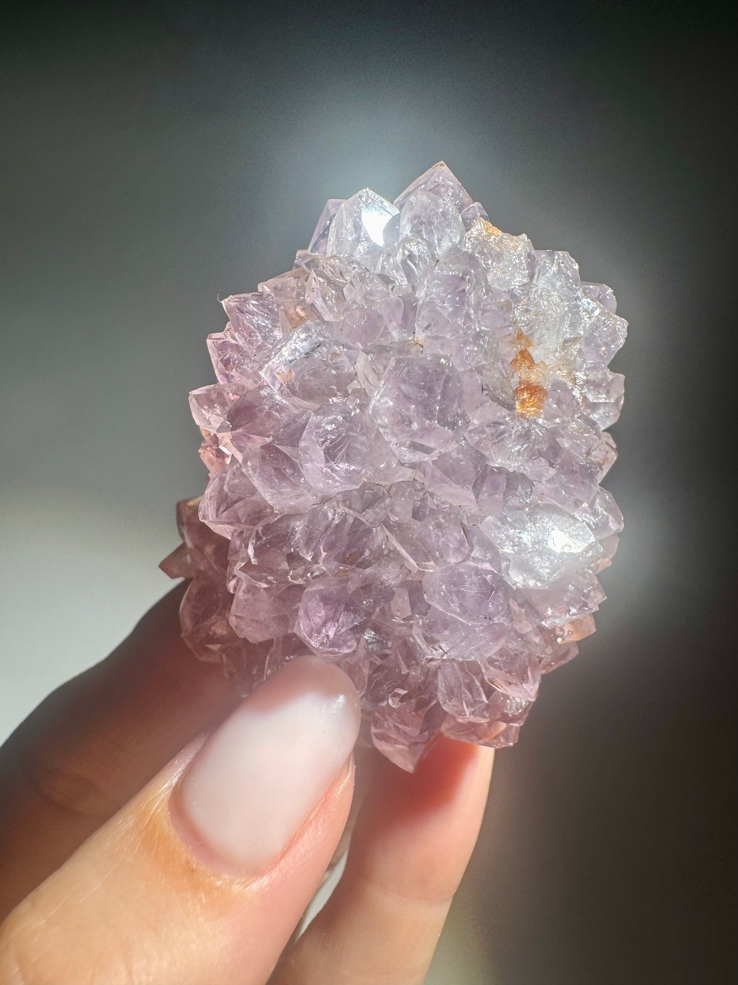 Stalaktit Amethystblüte klein – fliederfarbene Kristallstruktur 5 cm