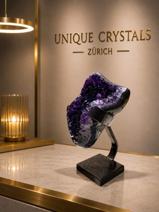 Tiefvioletter Amethyst aus Uruguay | Mit Ständer | 10,5 cm