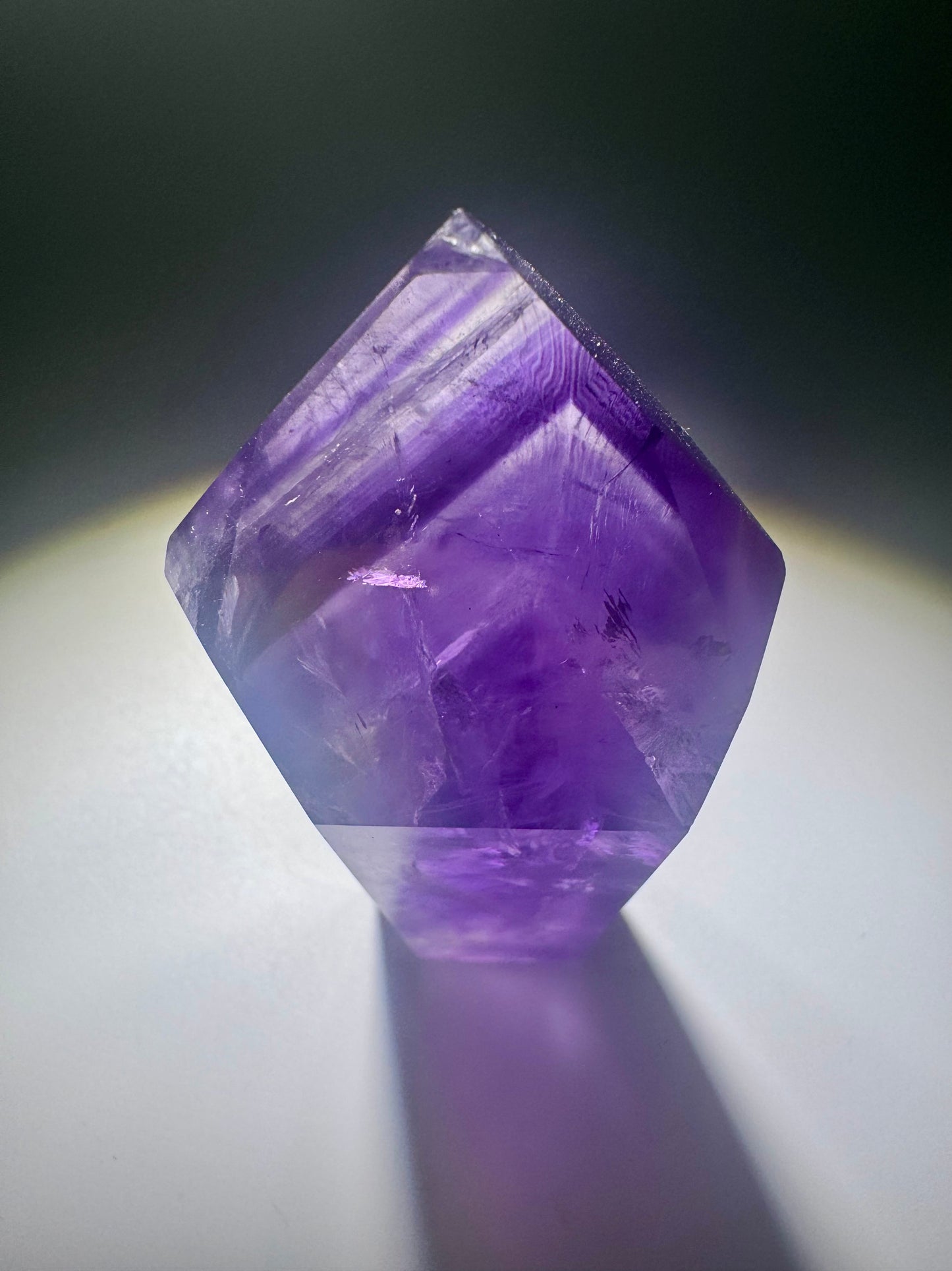 Transparente Amethyst-Citrin Spitze mit harmonischem Farbverlauf und sichtbaren Wachstumszonen