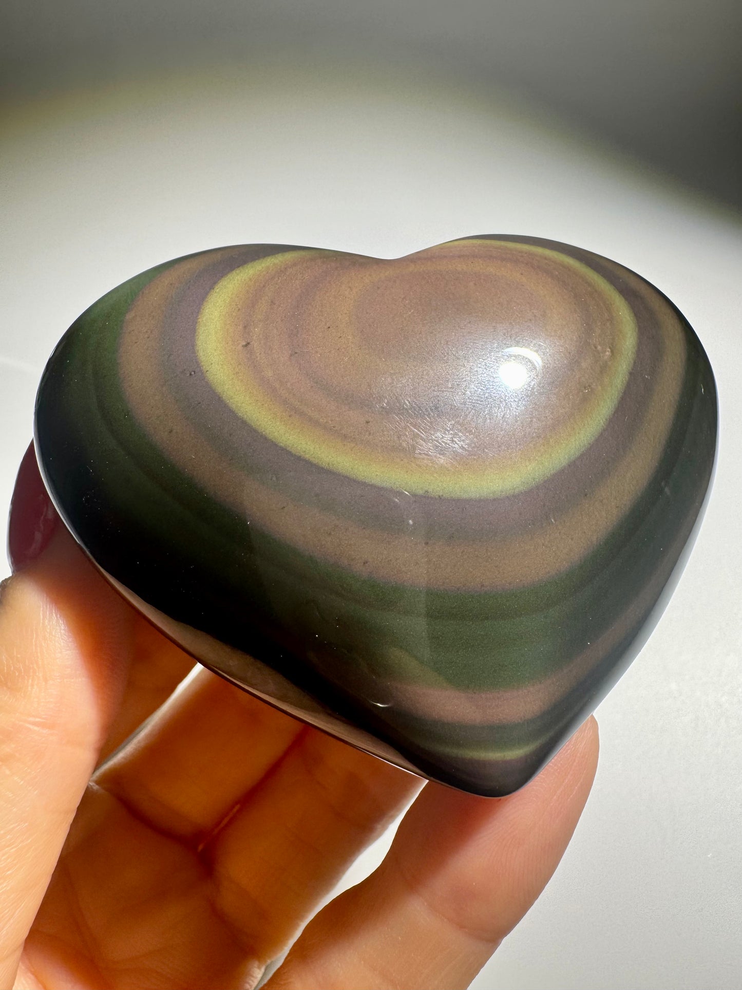 Unikat Rainbow Obsidian Herz, 7,4 x 6 cm – harmonisierend, klärend und einzigartig