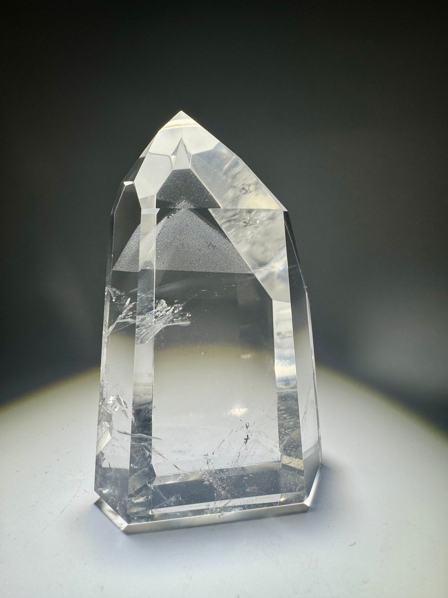 klare Spitze Kristall mit Phantom Brasilien