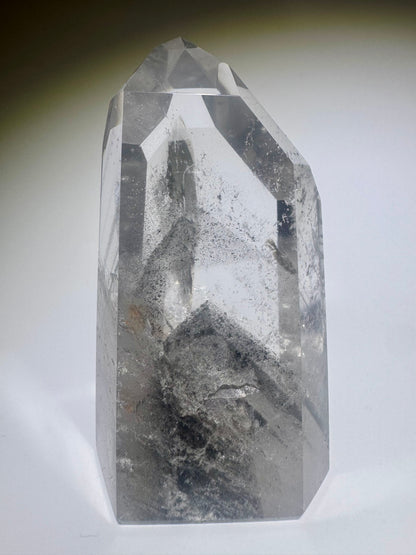 Schwarzer perfekter Phantom Bergkristall (sehr klar) 🖤 - 8.1cm, 188g