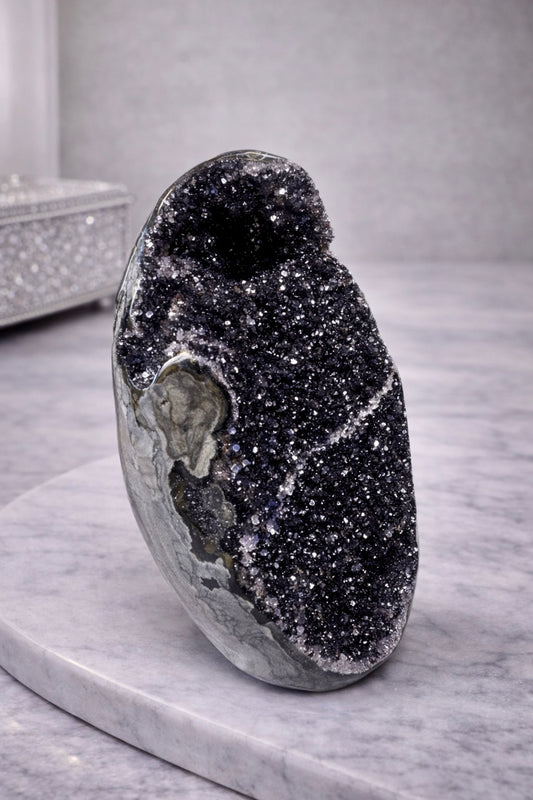 Seltene schwarze Rainbow Amethyst Cutbase - 15.5cm, 922g