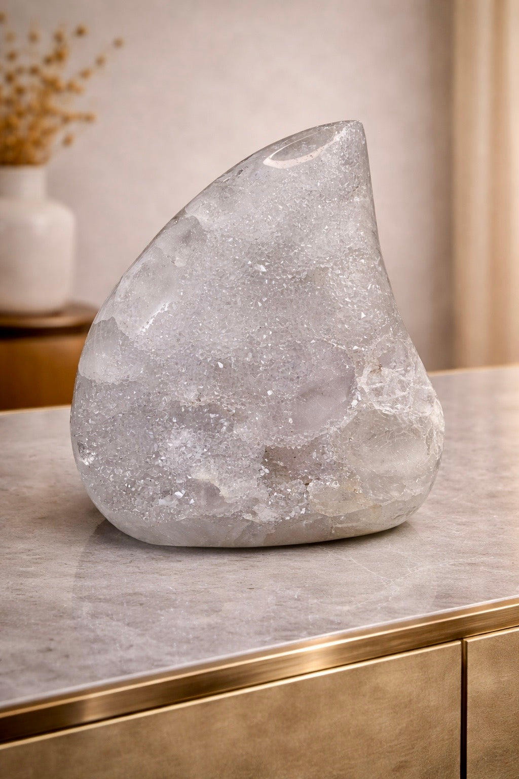 Funkelnde zart rosa Rainbow Amethyst Flamme aus Uruguay - 10cm, 777g