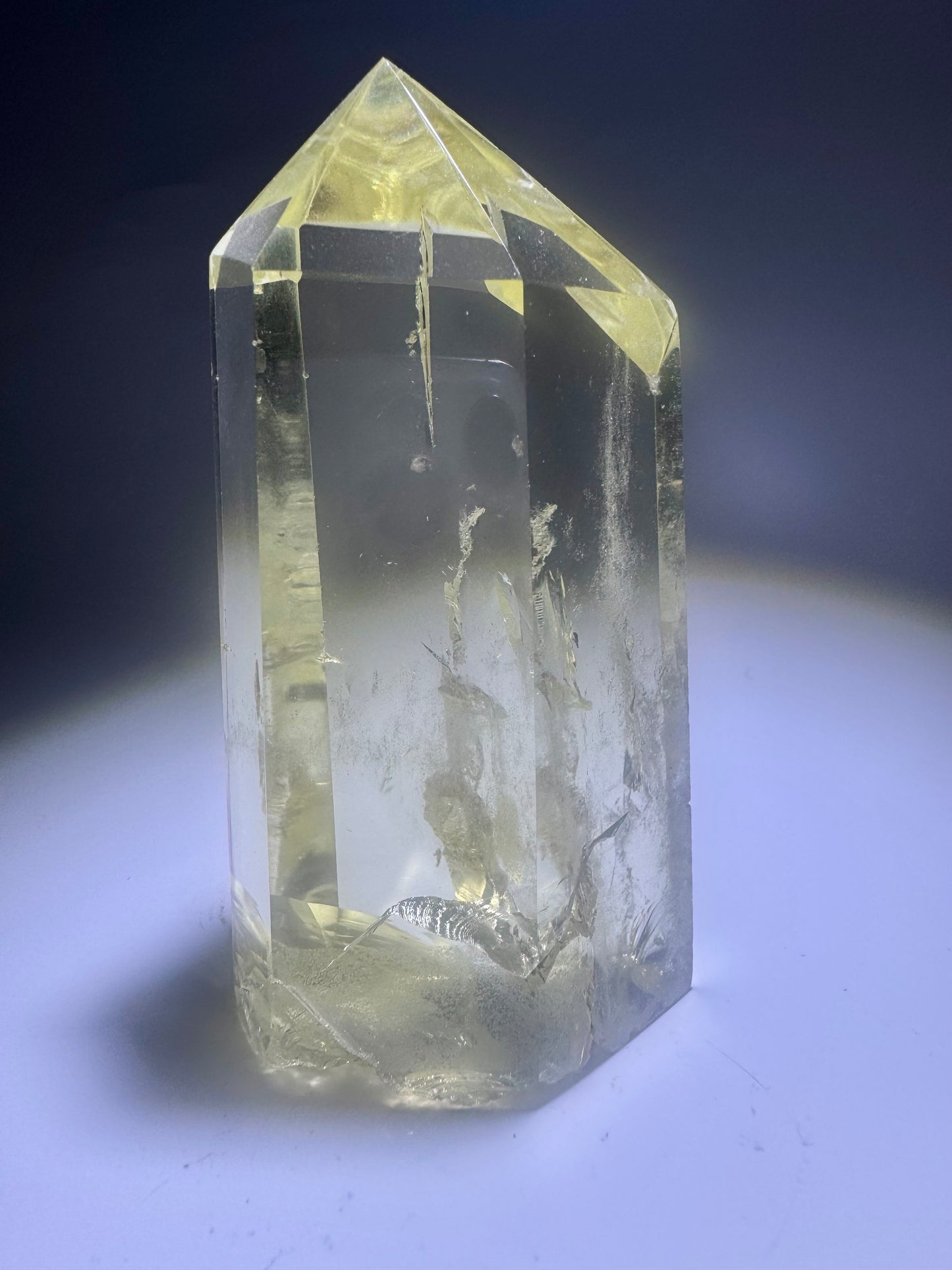Citrine Point (extra clear) - 9cm, 221g
