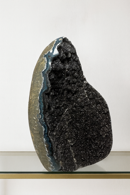 Schwarzer seltener  Amethyst mit Mikrokristallisation aus Uruguay - 15cm, 1.15kg