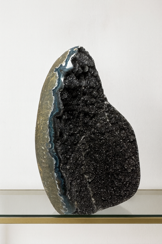 Schwarzer seltener  Amethyst mit Mikrokristallisation aus Uruguay - 15cm, 1.15kg