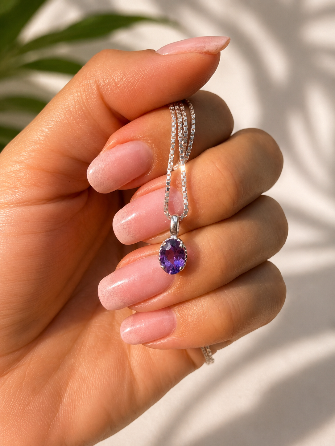 Delicato ciondolo in topazio blu 1,2 cm qualità AAA – sfaccettato e prezioso in argento 925  