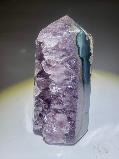 Bezaubernde Amethystspitze aus Uruguay – 13.5 cm | Extra klare Kristalle, 1A-Qualität, Naturstruktur 💜