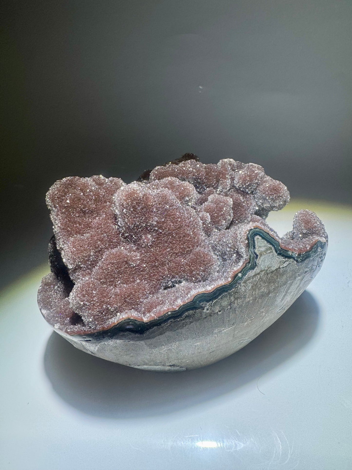 Traumhafter weinroter Amethyst Cupcake - 12cm