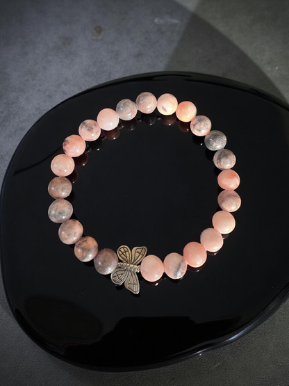 Bezauberndes Rhodonit Armband mit Butterfly - 17cm